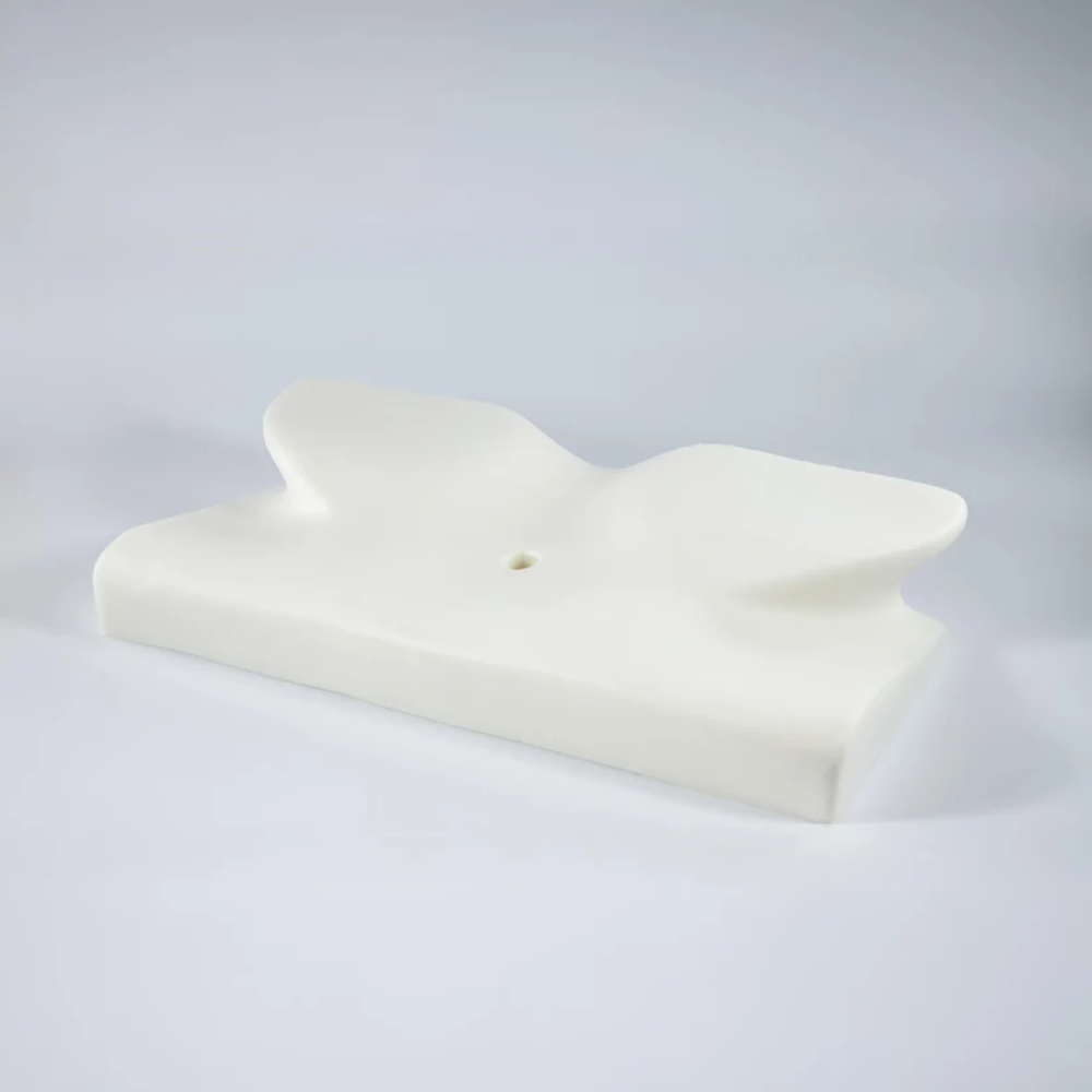 睡眠時無呼吸症候群といびき軽減のためのエルゴノミックメモリーフォーム枕