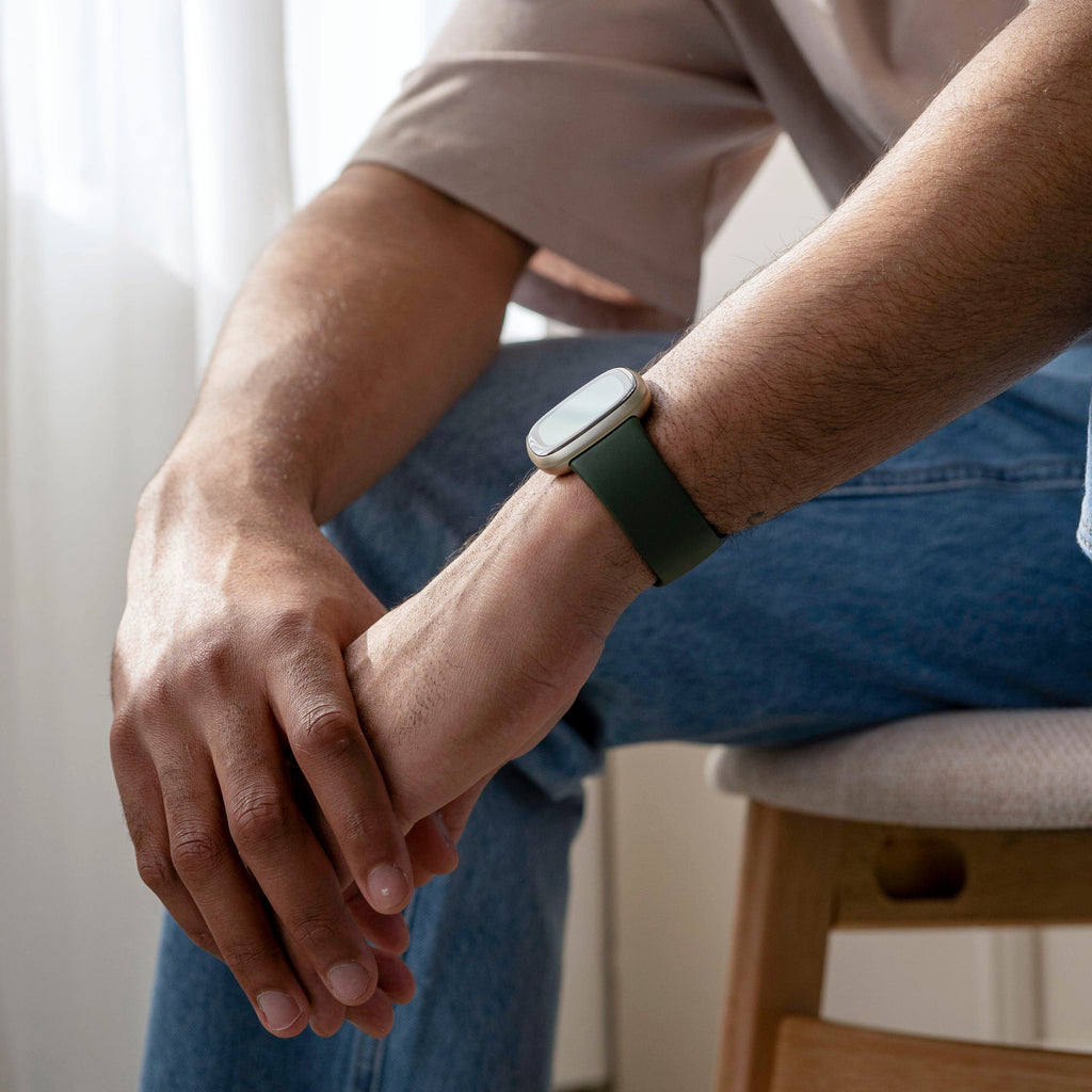 Fitbit Versa 3 szilikon szíj klasszikus sötétzöldben