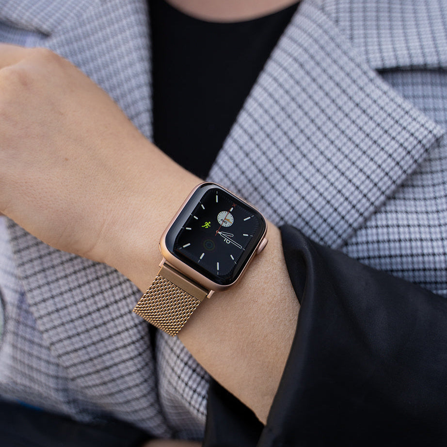 Apple Watch acél és milánói szíj rózsaarany kivitelben