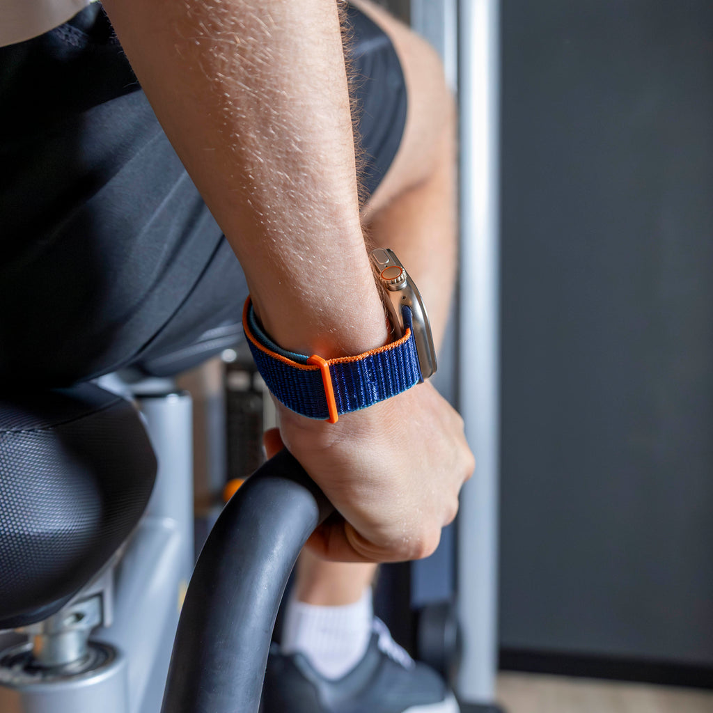 Klasszikus Apple Watch nylon szíj sötétkék színben