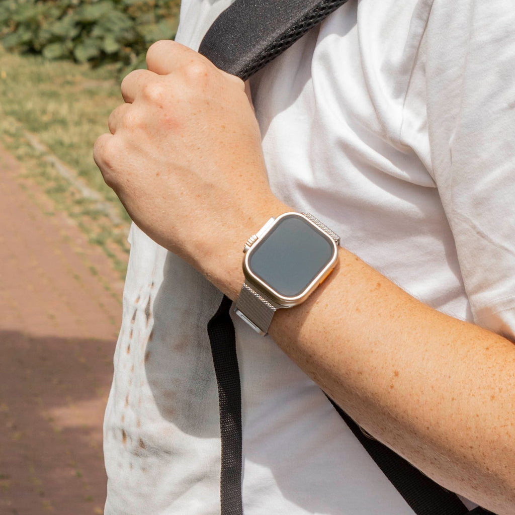 Apple Watch milánói szíj pezsgőszínű kivitelben