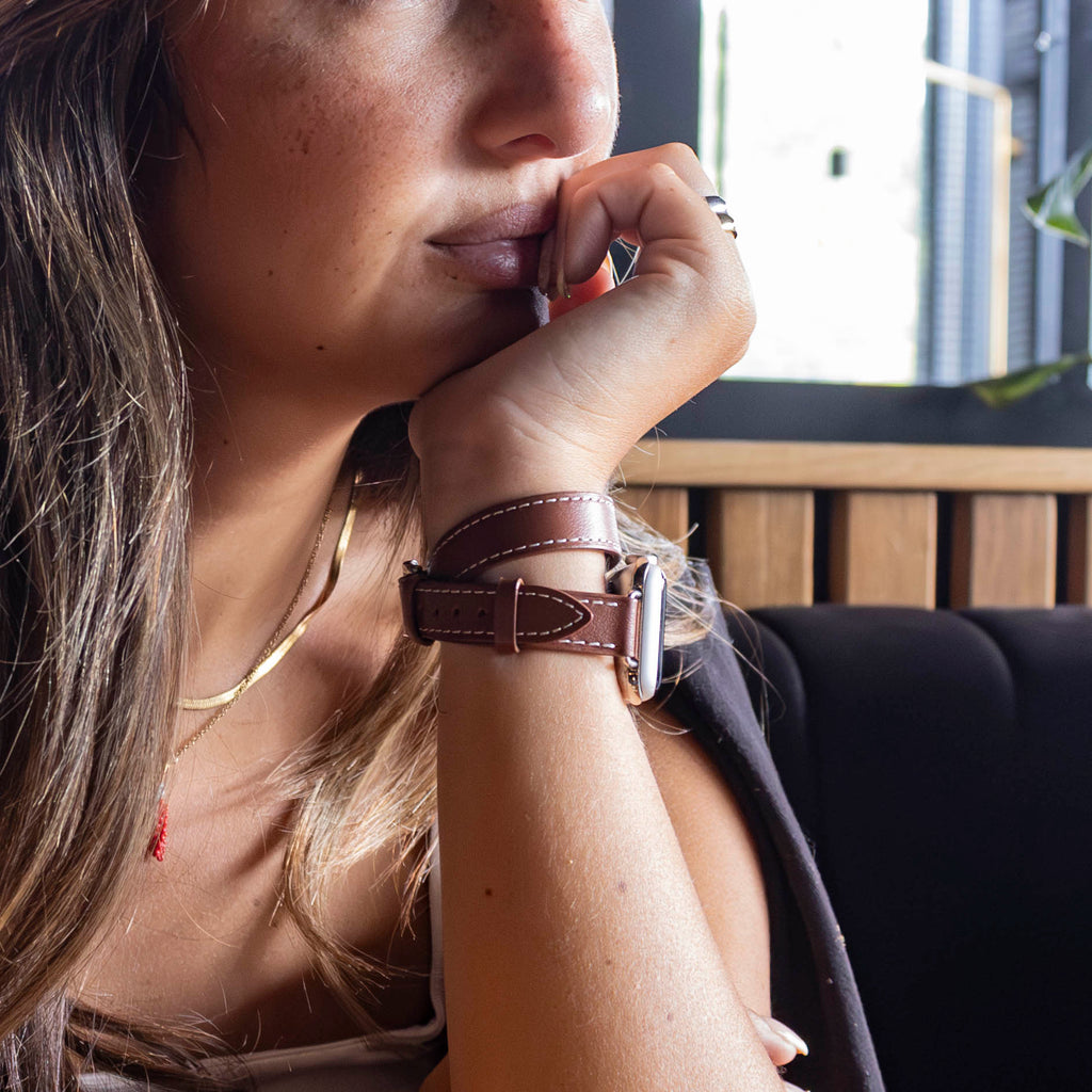 Apple Watch bőrszíj dupla körben, gazdag barna színben