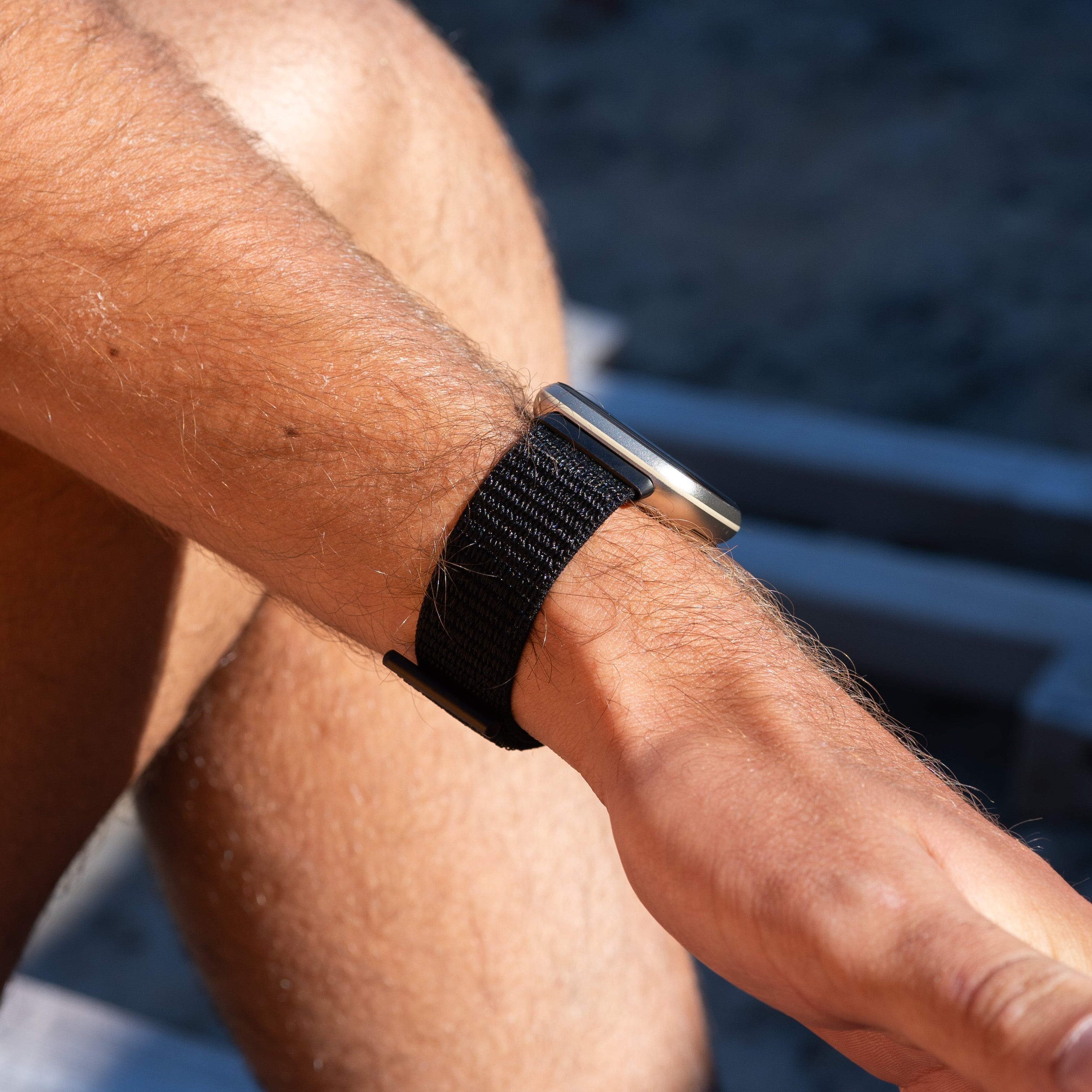 Fekete nejlon szíj Fitbit Versa 3 okosóra szíjhoz