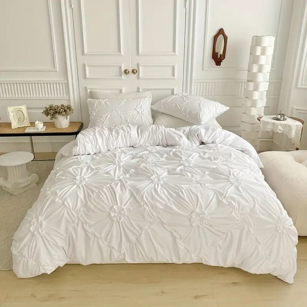 BloomWeave Duvet Set With Floral Ruffle Microfiber Comfort Corner Ties For Bedrooms