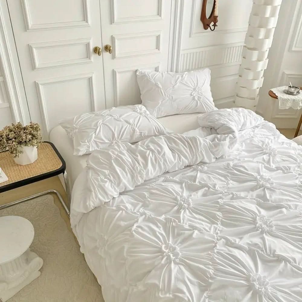 BloomWeave Duvet Set With Floral Ruffle Microfiber Comfort Corner Ties For Bedrooms