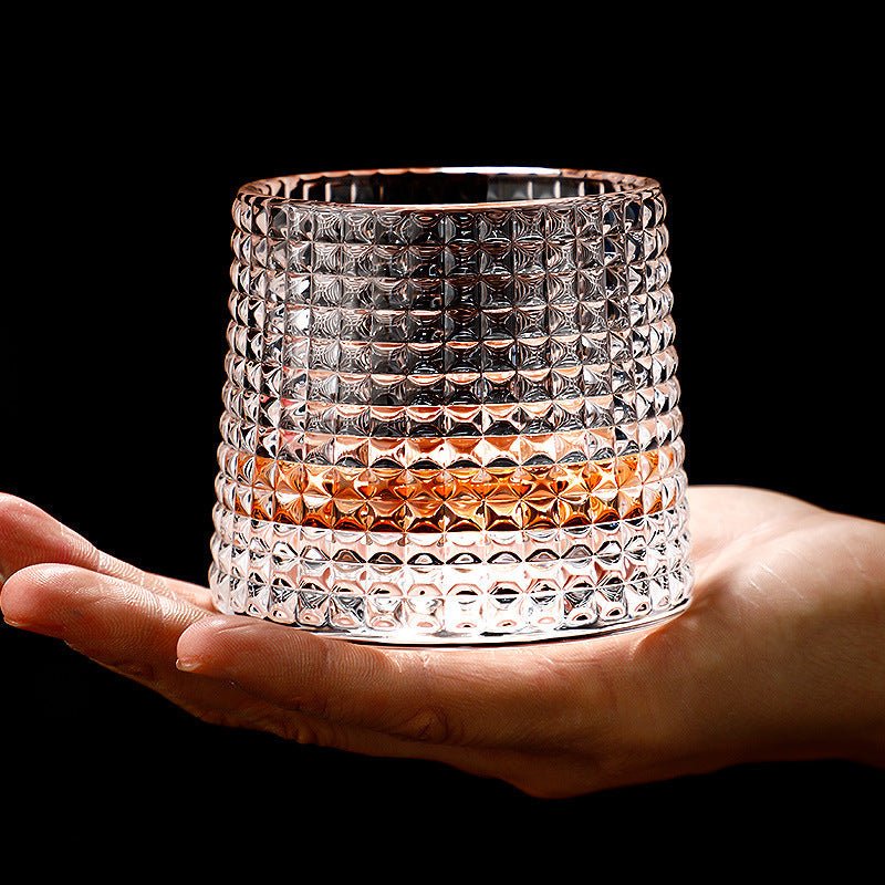 AeroSpin forgó whiskey poharak ínyenceknek az aromák és az oxigénellátás fokozására