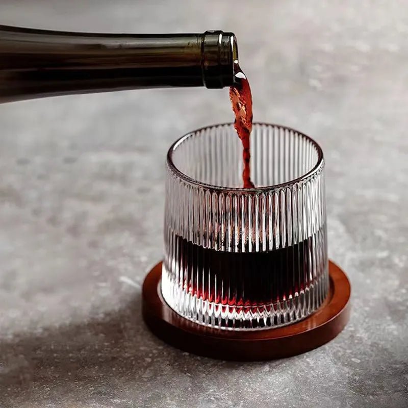 AeroSpin forgó whiskey poharak ínyenceknek az aromák és az oxigénellátás fokozására