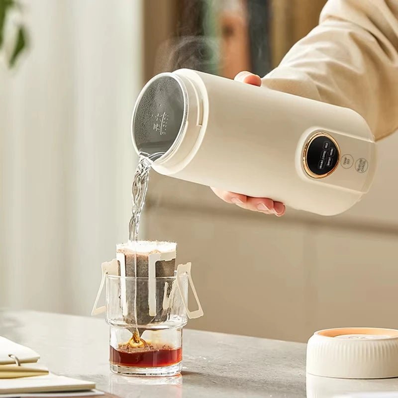 NovaGo ミニケトル 550ml ポータブル 調節可能な温度付き 旅行や寮用