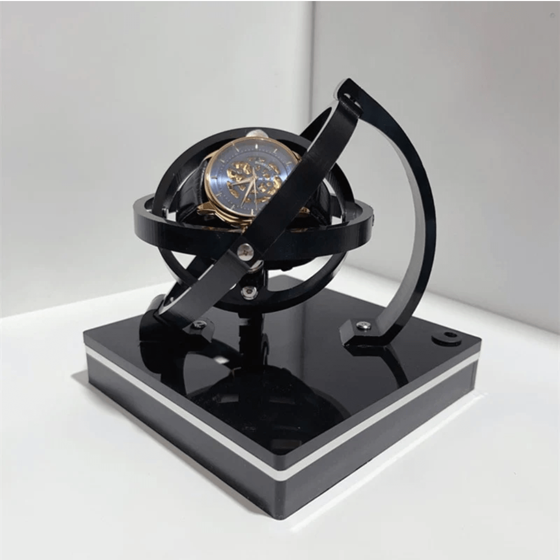 AeroLock Automatic Watch Winder With Sleek Design For Luxury Timepieces