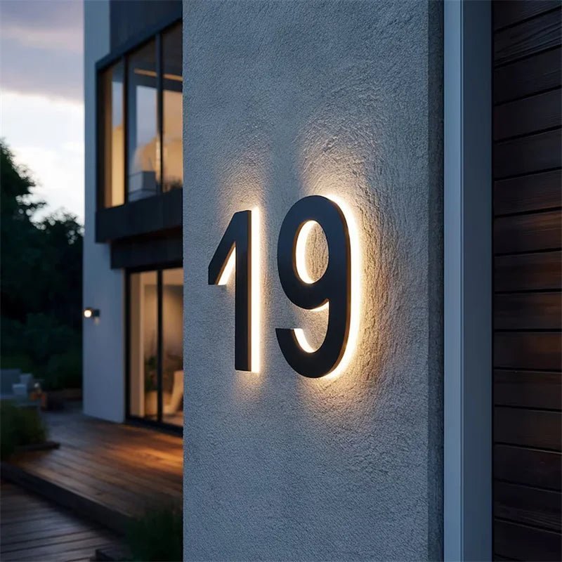 NovaGlow LED バックライト付きステンレス製ハウスナンバー 近代住宅用住所表示サイン