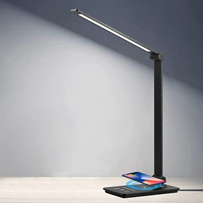 調光機能とワイヤレス充電対応のルミナLEDデスクランプ（オフィス用）