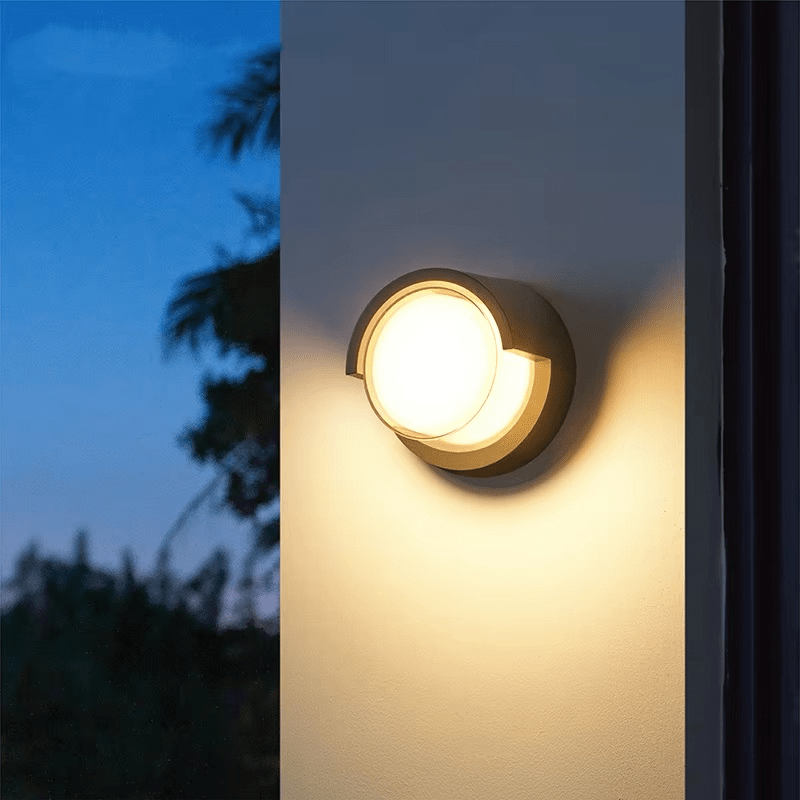 安全な出入口のための耐久性のあるモダンデザインの屋外用LED壁掛けライト