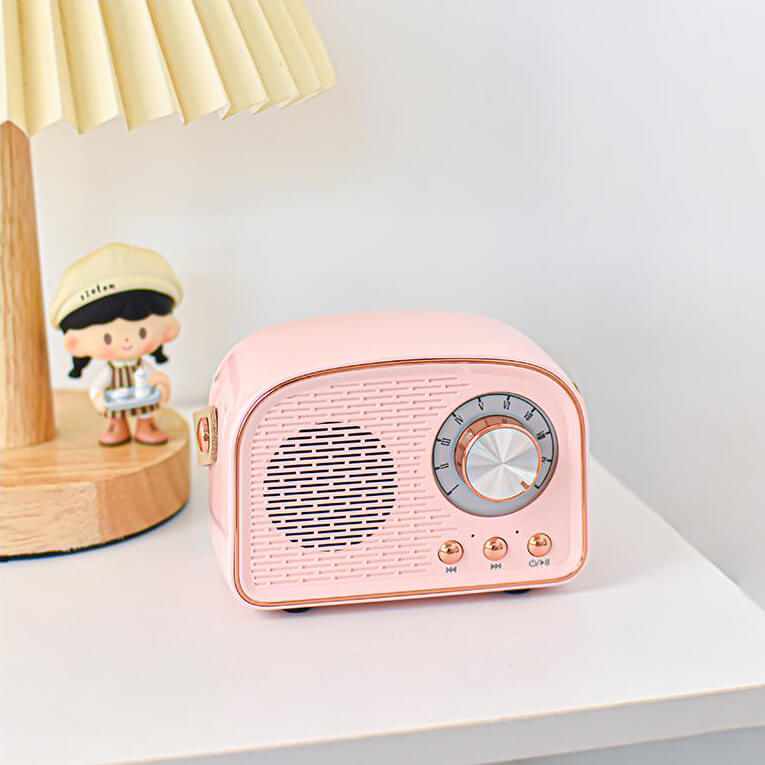 Retro Bluetooth Speaker With Vintage Radio Style And Handle