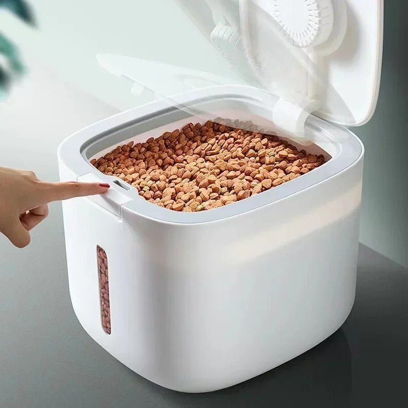 PawGuard 密閉ドッグフード保存容器（計量カップ付き）ペットオーナー向け