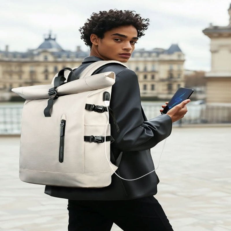 AeroTrail bővíthető rolltop hátizsák laptoprekesszel ingázóknak