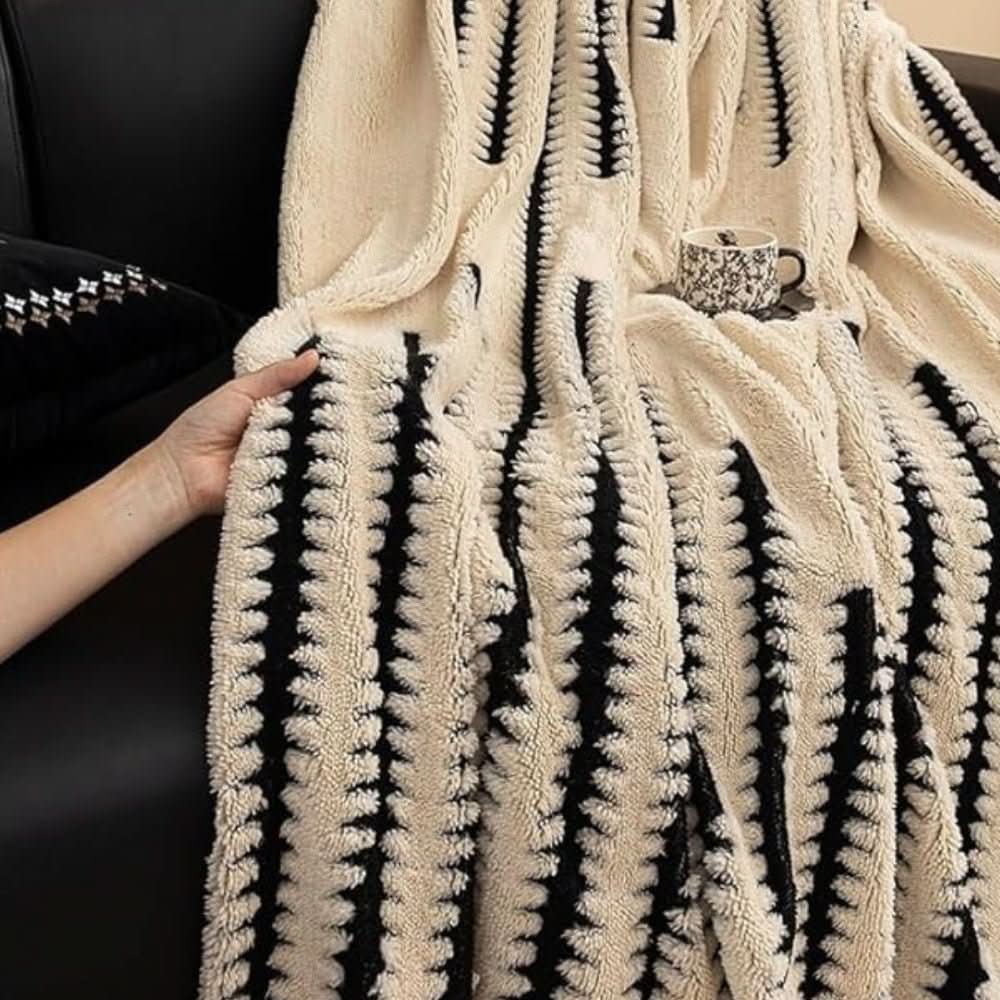 CozyNest plüss kanapéhuzat csúszásgátló hátoldallal állatbarátoknak
