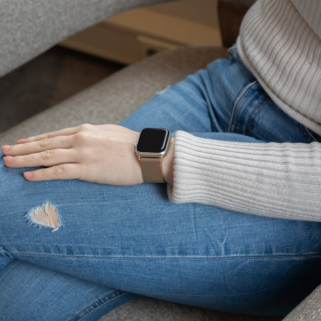 Klasszikus Apple Watch milánói szíj rózsaarany kivitelben