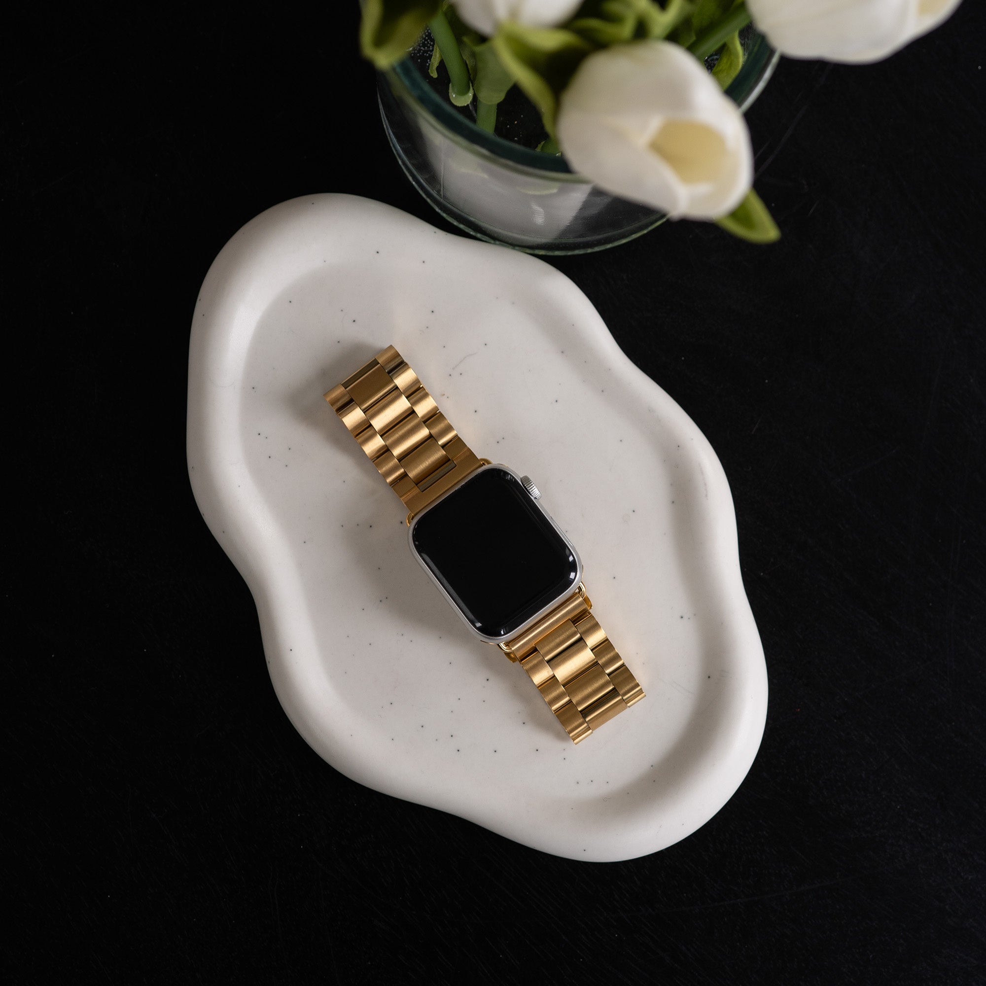 רצועת פלדה זהובה ל-Apple Watch במראה קלאסי ואיכות פרימיום