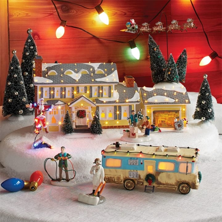 コージーハース ファミリークリスマスビレッジ セラミック卓上ディスプレイ