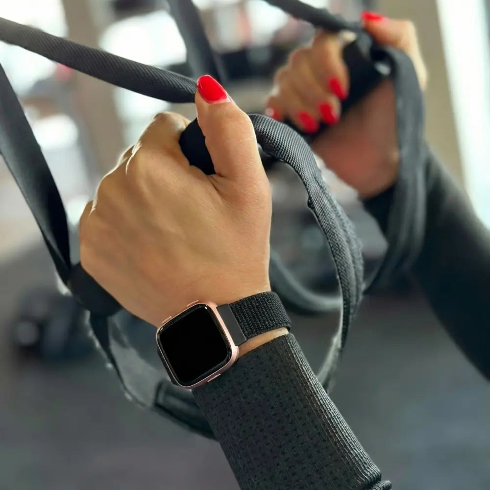 Fekete nejlon szíj Fitbit Versa és Versa 2 okosórához