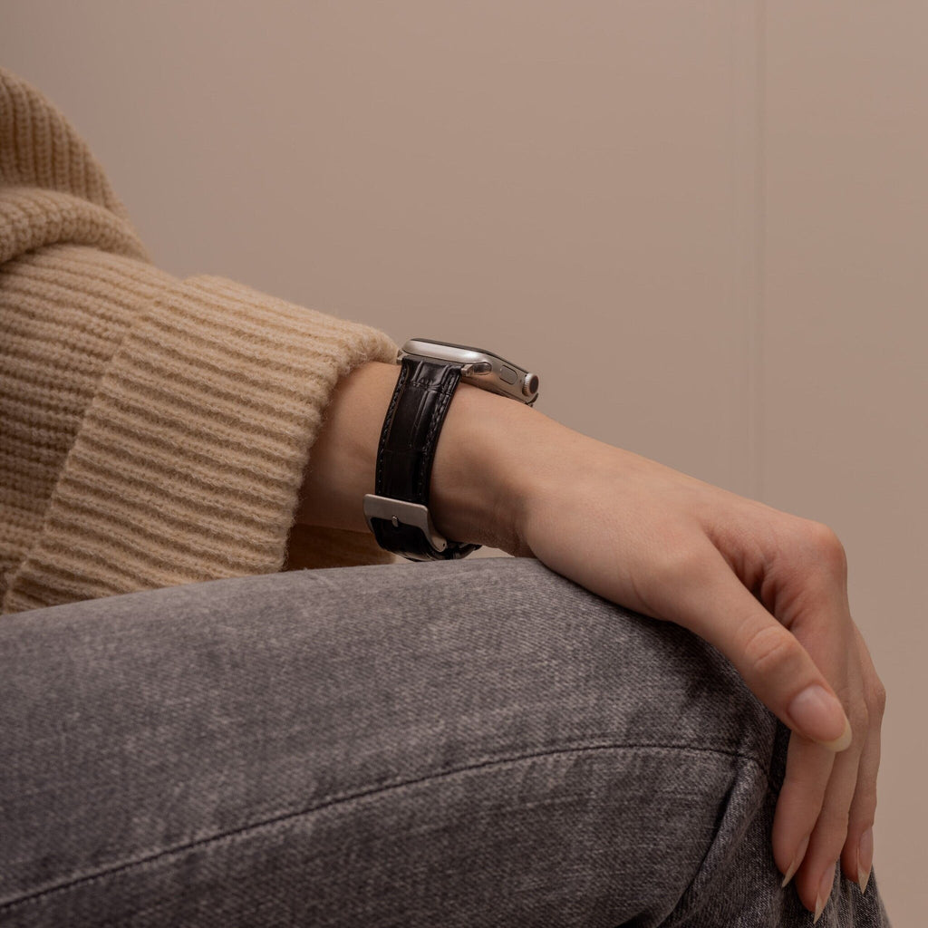 Apple Watch krokodilbőr mintás bőrszíj fekete színben