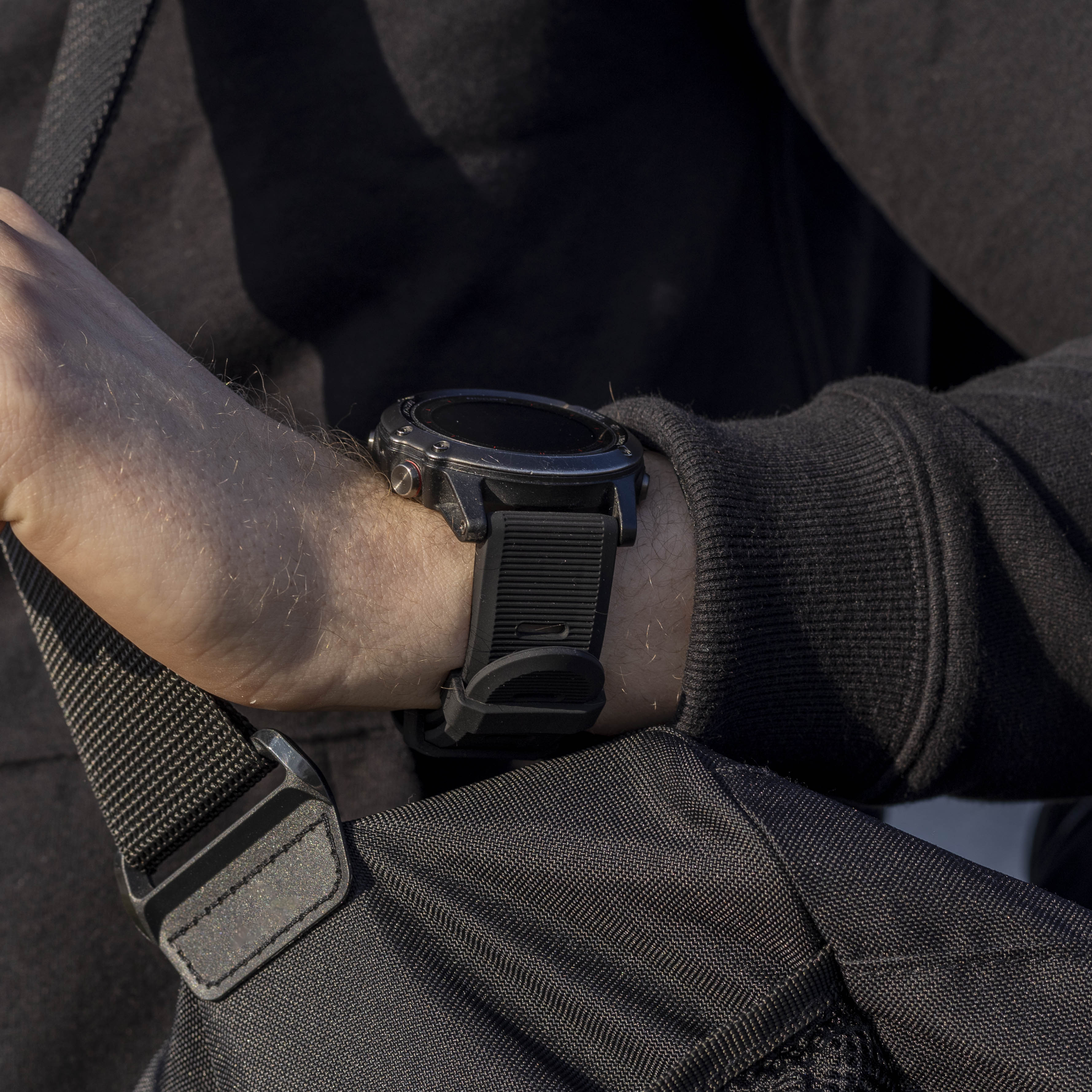 Fekete szilikon szíj Garmin Fenix 5x és 6x sorozathoz