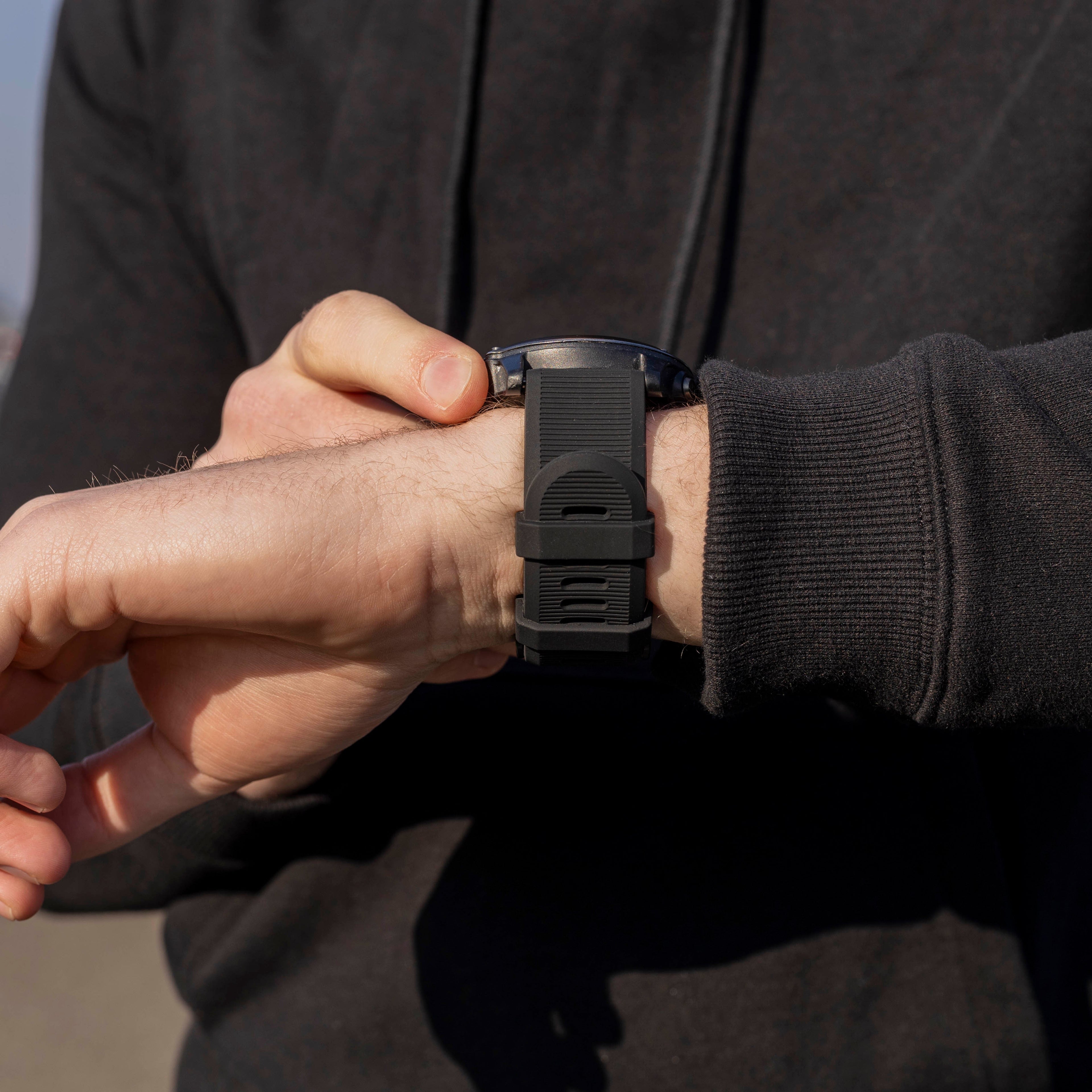 Fekete szilikon szíj Garmin Fenix 5x és 6x sorozathoz