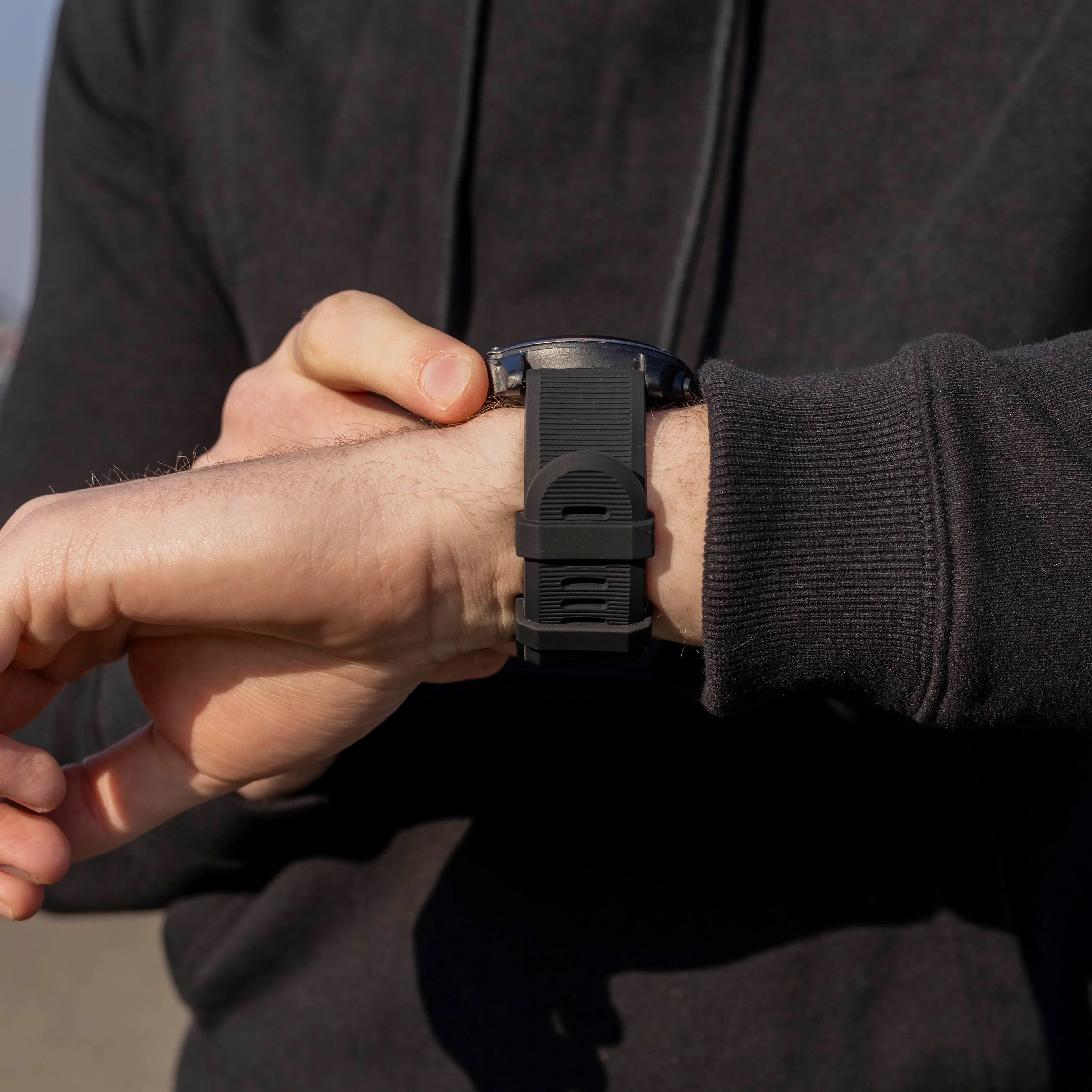 Garmin Fenix 5 (Plus) / 6 (Pro) fekete szilikon szíj
