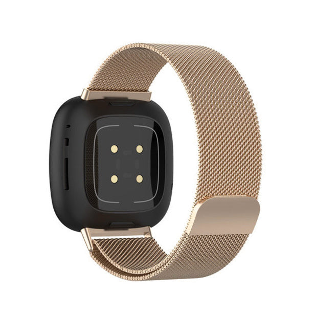 Fitbit Versa 3 milánói szíj pezsgőszínű kivitelben