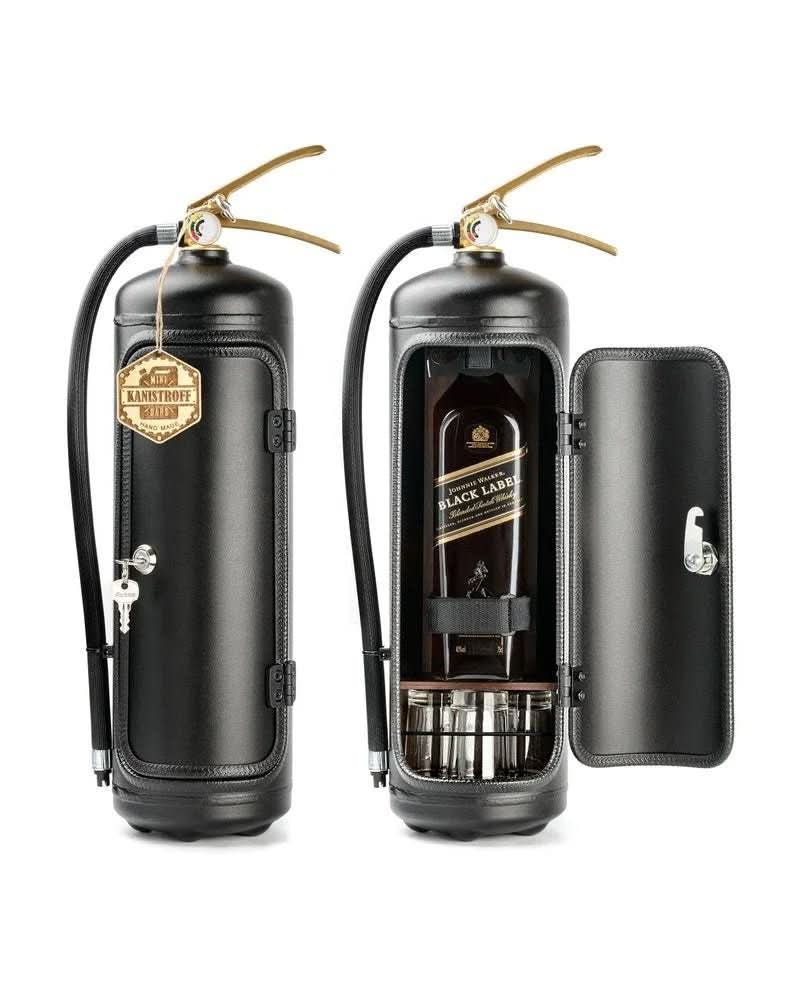 エンバーボルト 消火器デザインの隠し飲料収納