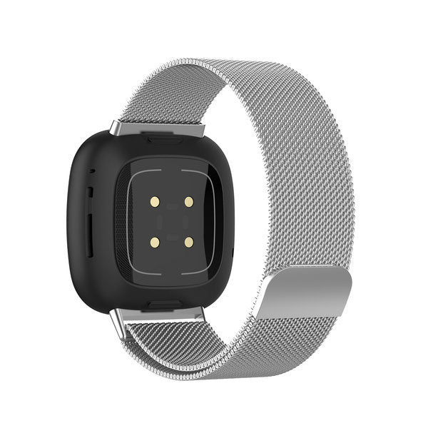 Fitbit Versa 4 Milanese szíj ezüst kivitelű kiadás
