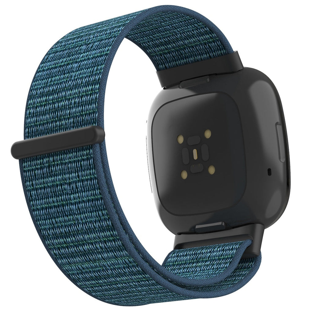 Kék nejlon szíj Fitbit Versa 4 okosóra szíjhoz