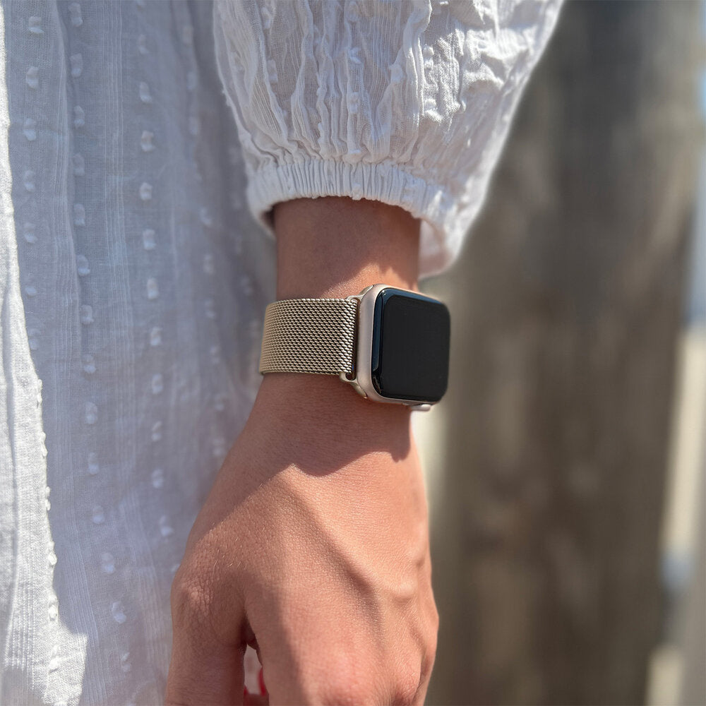 Apple Watch milánói szíj pezsgőszínű kivitelben